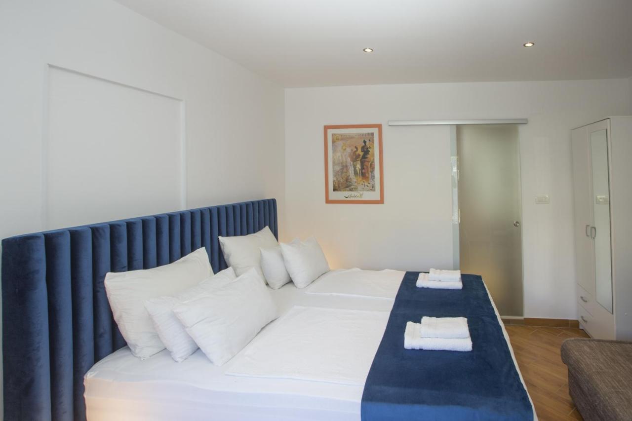 Guest House Kuseta Split Buitenkant foto
