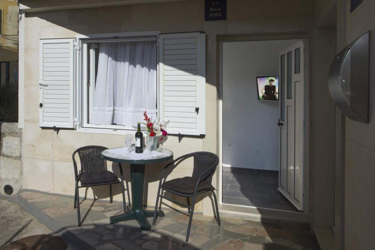 Guest House Kuseta Split Buitenkant foto